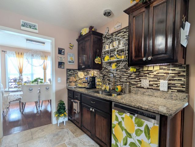 661 Portland Blvd, Portland, TN 37148