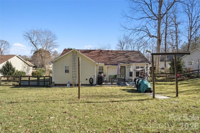 2208 Ryefield Way, Monroe, NC 28112