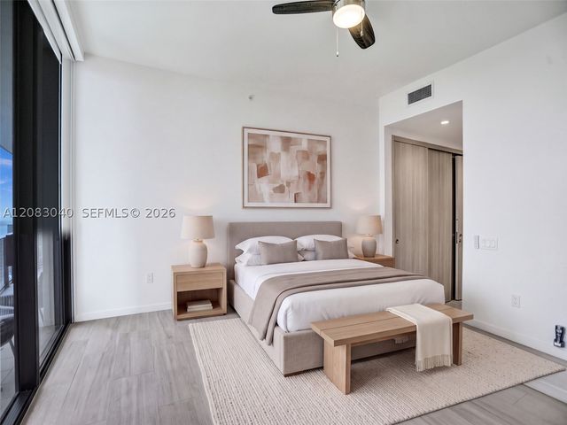 1000 Brickell Plz PH5103, Miami, FL 33131