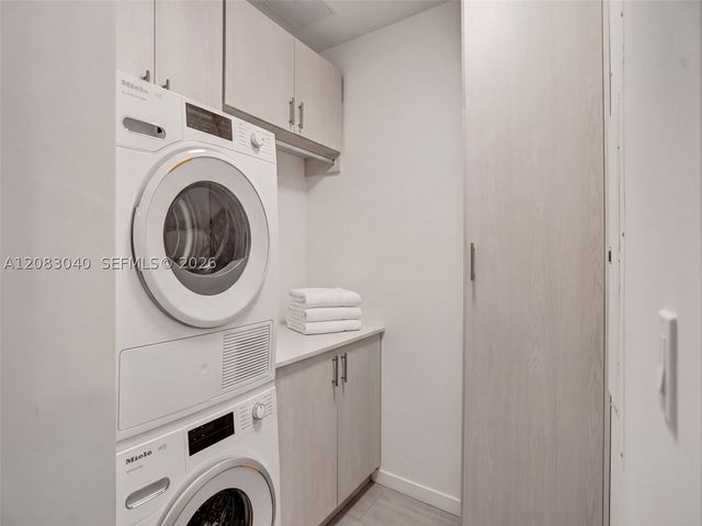 1000 Brickell Plz PH5103, Miami, FL 33131