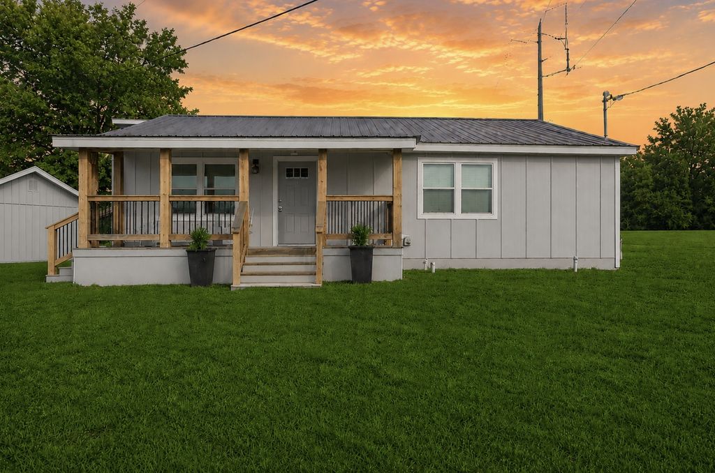 108 Reservoir Street, Sulphur Springs, TX 75482