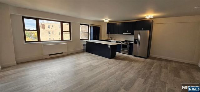 8800 Boulevard East 7K, North Bergen, NJ 07047