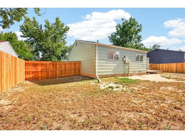 19024 E 22nd Dr, Aurora, CO 80011