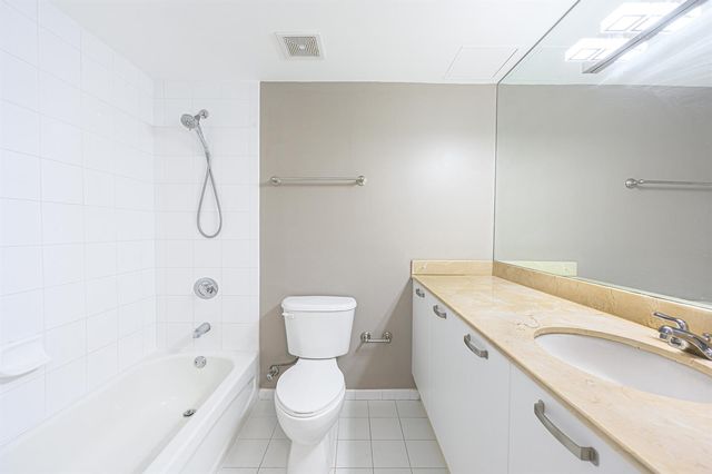 2030 S Douglas Road 807, Coral Gables, FL 33134