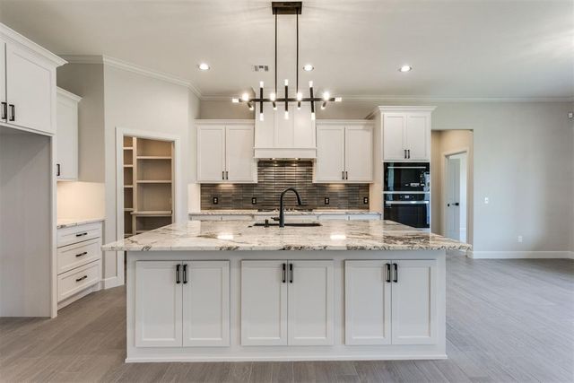 9305 NW 84th Street, Yukon, OK 73099