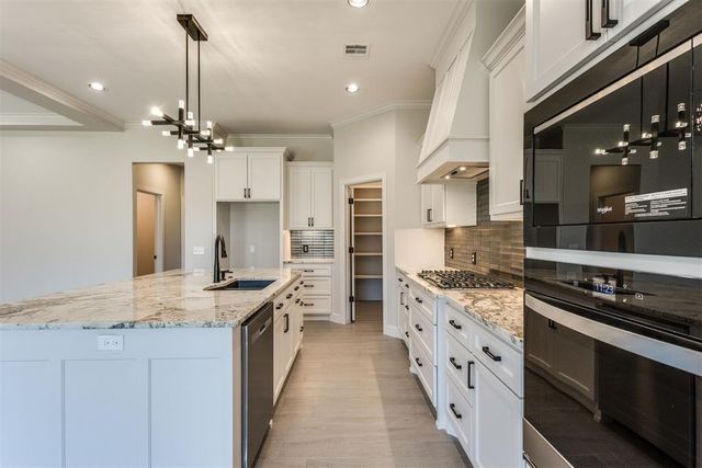 9305 NW 84th Street, Yukon, OK 73099