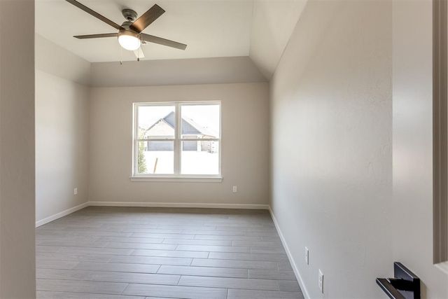 9305 NW 84th Street, Yukon, OK 73099