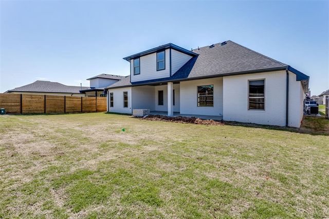 9305 NW 84th Street, Yukon, OK 73099