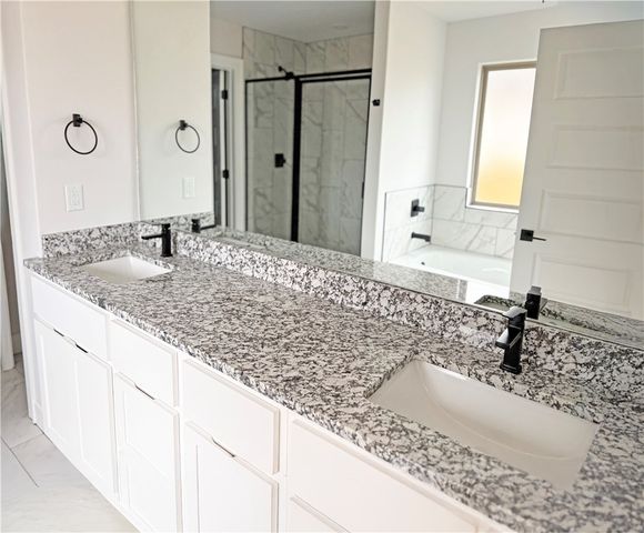 2702 N Bailey Street, Siloam Springs, AR 72761