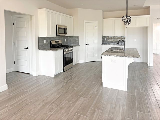 2702 N Bailey Street, Siloam Springs, AR 72761