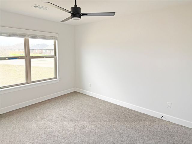 2702 N Bailey Street, Siloam Springs, AR 72761