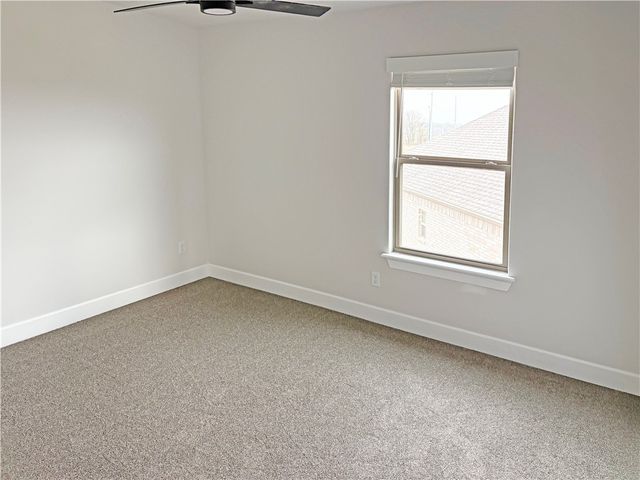 2702 N Bailey Street, Siloam Springs, AR 72761