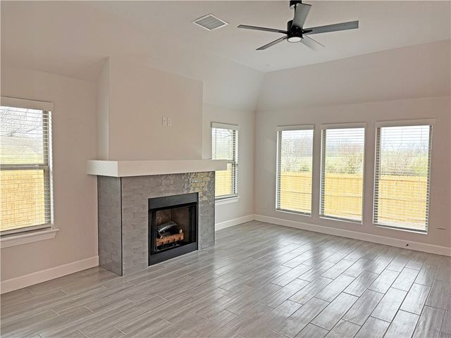 2702 N Bailey Street, Siloam Springs, AR 72761