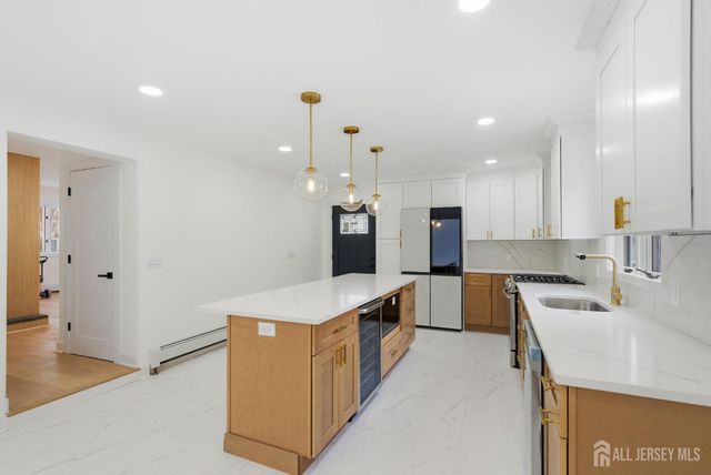 68 Port Reading Avenue, Woodbridge Proper, NJ 07095