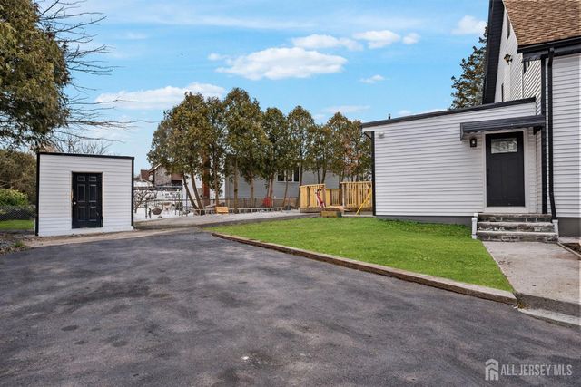 68 Port Reading Avenue, Woodbridge Proper, NJ 07095