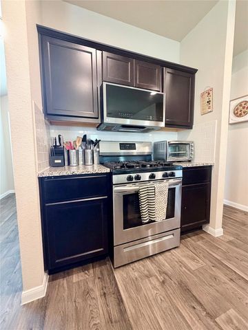 13940 Heywood DR, Pflugerville, TX 78660