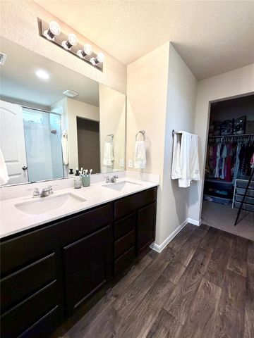 13940 Heywood DR, Pflugerville, TX 78660