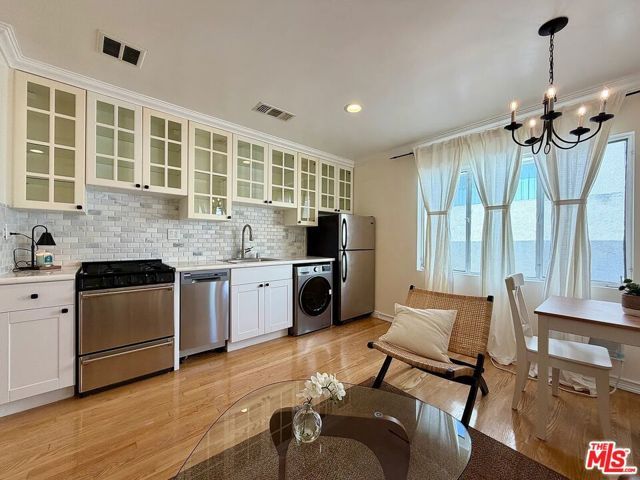 938 6th Street 8, Santa Monica, CA 90403