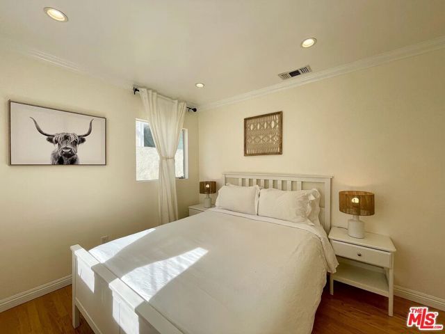 938 6th Street 8, Santa Monica, CA 90403