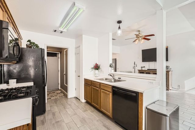 703 Maplecreek DR, Leander, TX 78641