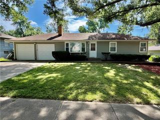 4923 Evanston Avenue, Kansas City, MO 64133