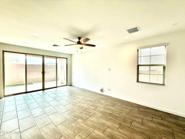 9923 E TILLMAN Avenue, Mesa, AZ 85212