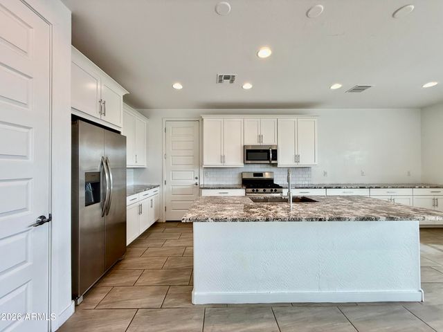 9923 E TILLMAN Avenue, Mesa, AZ 85212