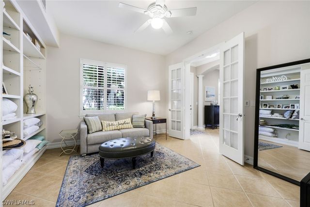 2858 Tiburon BLVD E 101, Naples, FL 34109