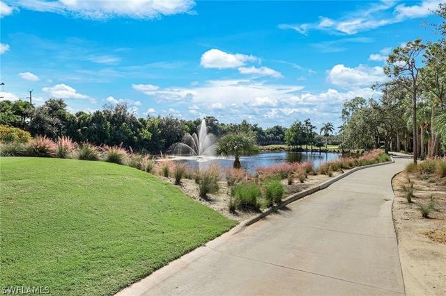 2858 Tiburon BLVD E 101, Naples, FL 34109