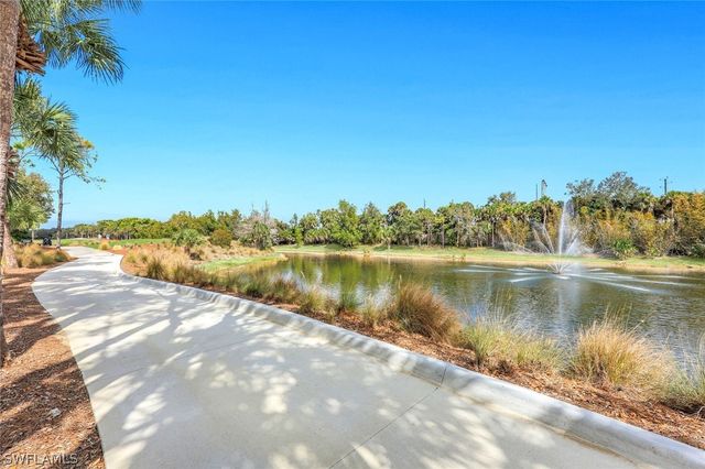 2858 Tiburon BLVD E 101, Naples, FL 34109