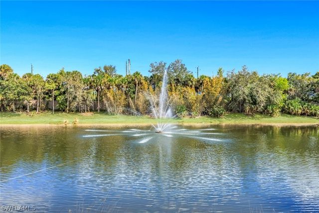 2858 Tiburon BLVD E 101, Naples, FL 34109