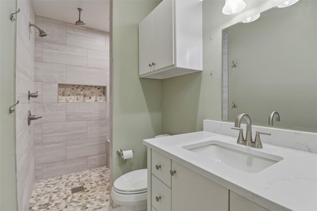 1626 Cree TRL, Kingsland, TX 78639