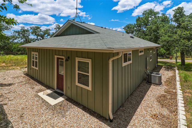 1626 Cree TRL, Kingsland, TX 78639
