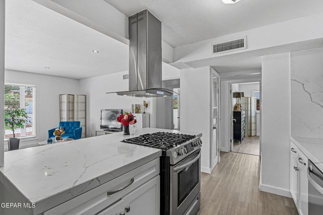 609 ALETHEA PARK Drive, El Paso, TX 79902
