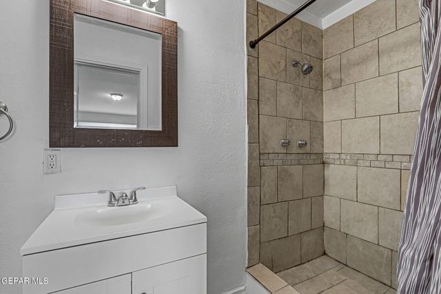 609 ALETHEA PARK Drive, El Paso, TX 79902