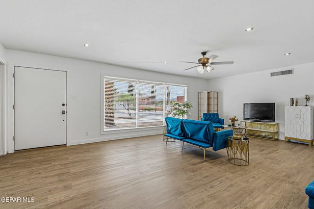 609 ALETHEA PARK Drive, El Paso, TX 79902