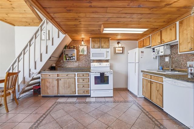 2424 Ryan Gulch Court 304, Silverthorne, CO 80498