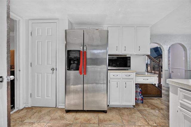 8111 Ivan Reid Drive, Houston, TX 77040