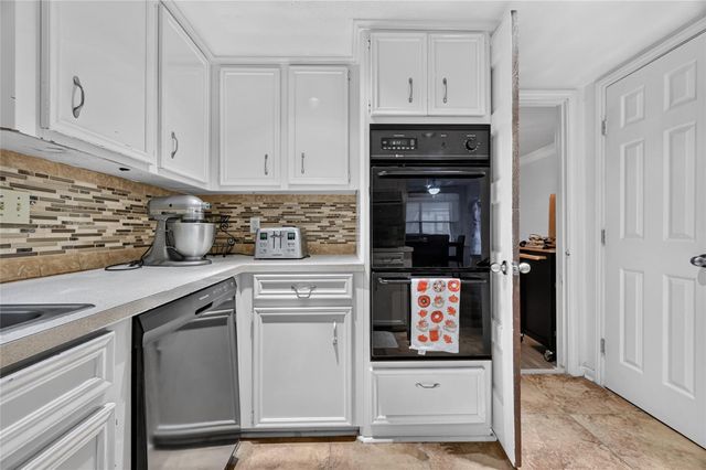 8111 Ivan Reid Drive, Houston, TX 77040