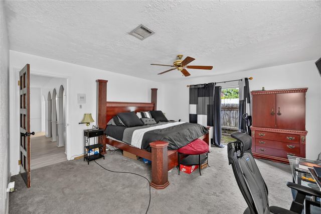 8111 Ivan Reid Drive, Houston, TX 77040