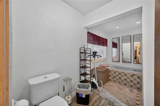 8111 Ivan Reid Drive, Houston, TX 77040