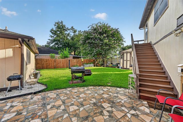 8111 Ivan Reid Drive, Houston, TX 77040