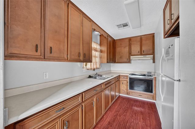 8111 Ivan Reid Drive, Houston, TX 77040