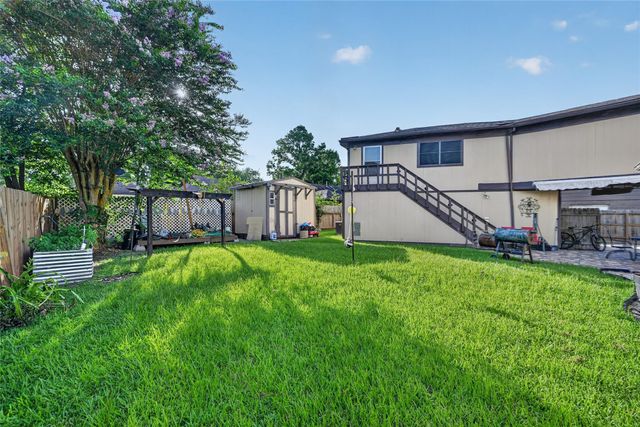 8111 Ivan Reid Drive, Houston, TX 77040