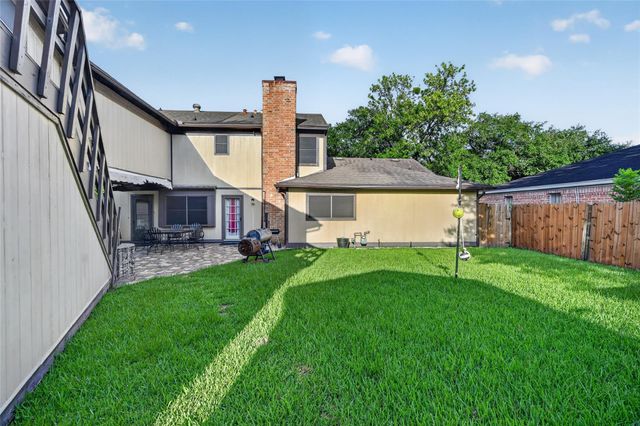 8111 Ivan Reid Drive, Houston, TX 77040