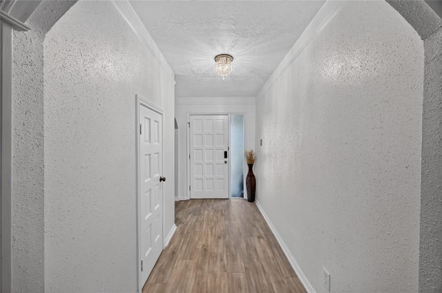 8111 Ivan Reid Drive, Houston, TX 77040