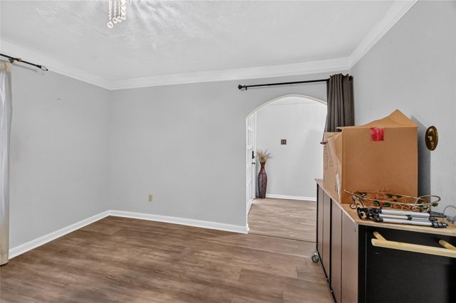 8111 Ivan Reid Drive, Houston, TX 77040