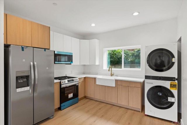 785 Lemon Avenue 1-4, Vista, CA 92084