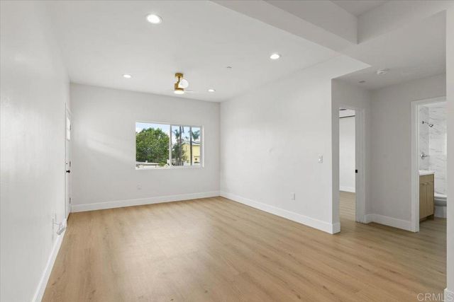 785 Lemon Avenue 1-4, Vista, CA 92084