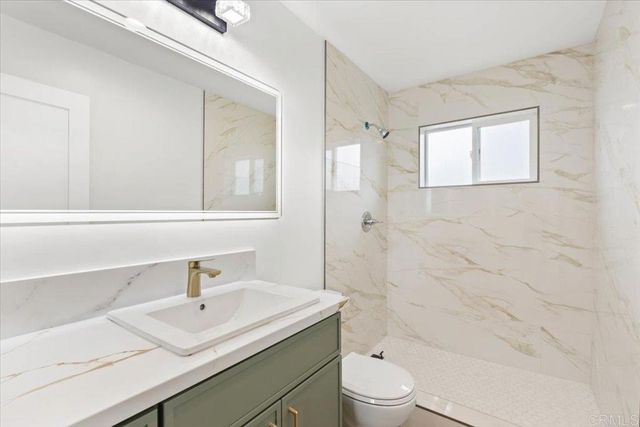 785 Lemon Avenue 1-4, Vista, CA 92084